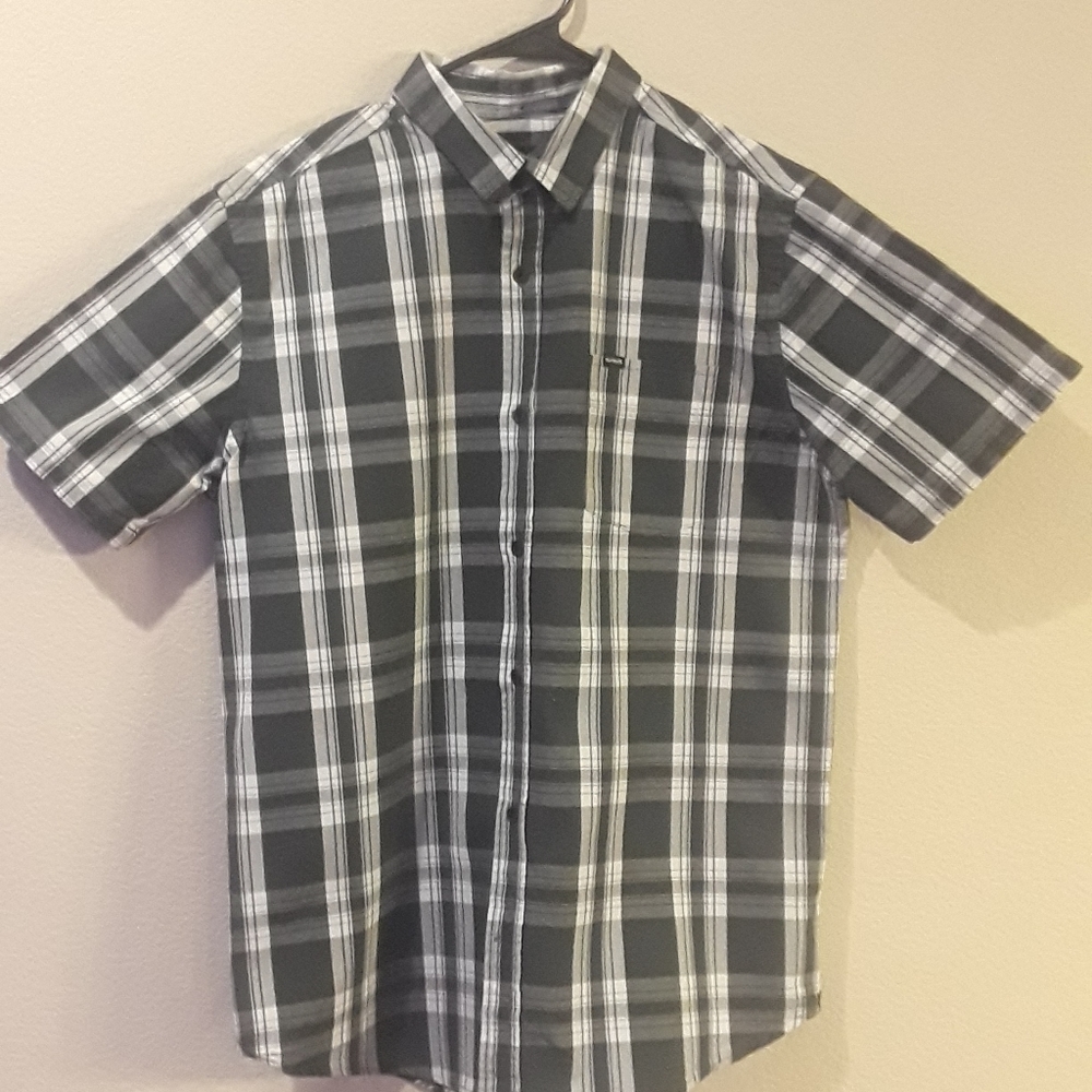 Hurley button down short sleeve plaid shirt